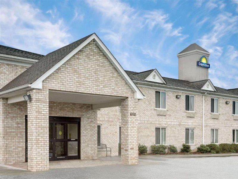 Days Inn By Wyndham Greensboro Nc Exterior photo