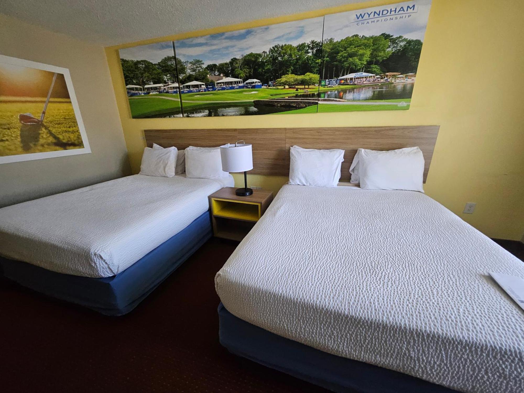 Days Inn By Wyndham Greensboro Nc Exterior photo